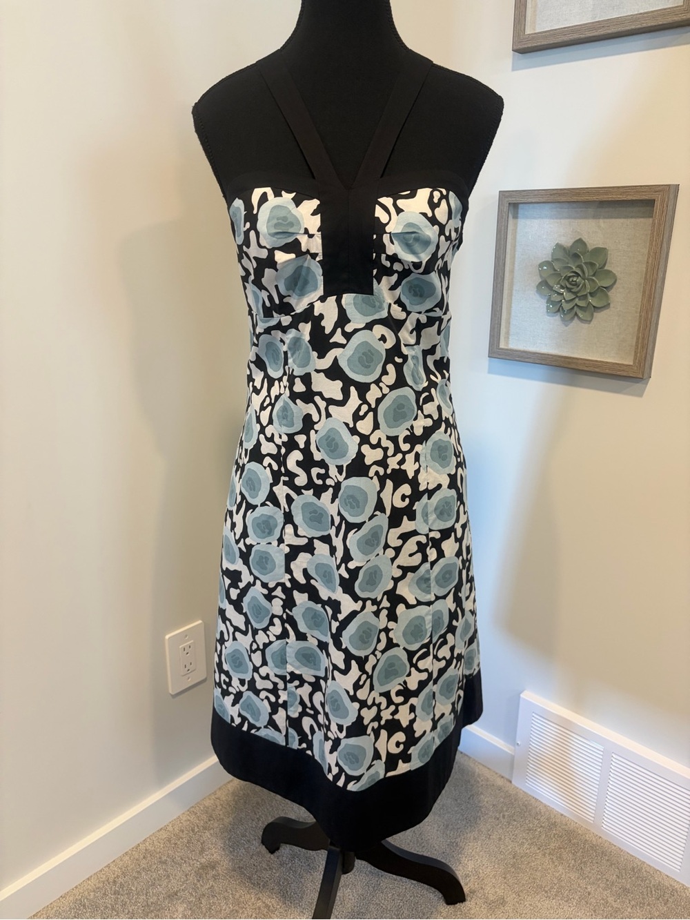 RW&CO. Back Lace-Up Midi Dress Black with Light Blue Abstract Print EUC